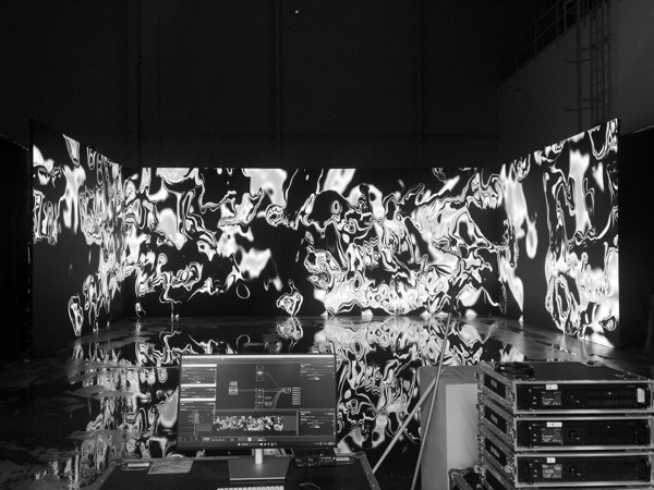 Exhibizz TouchDesigner patch for real-time visual generation