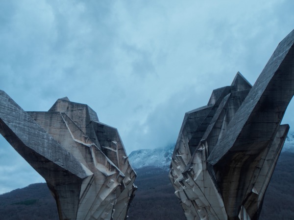 Host Guest assembly showing electronic components and wiring